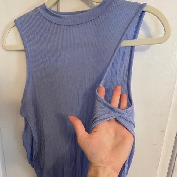 Urban Outfitters, Side Slit Open Back Top - Picture 4 of 4